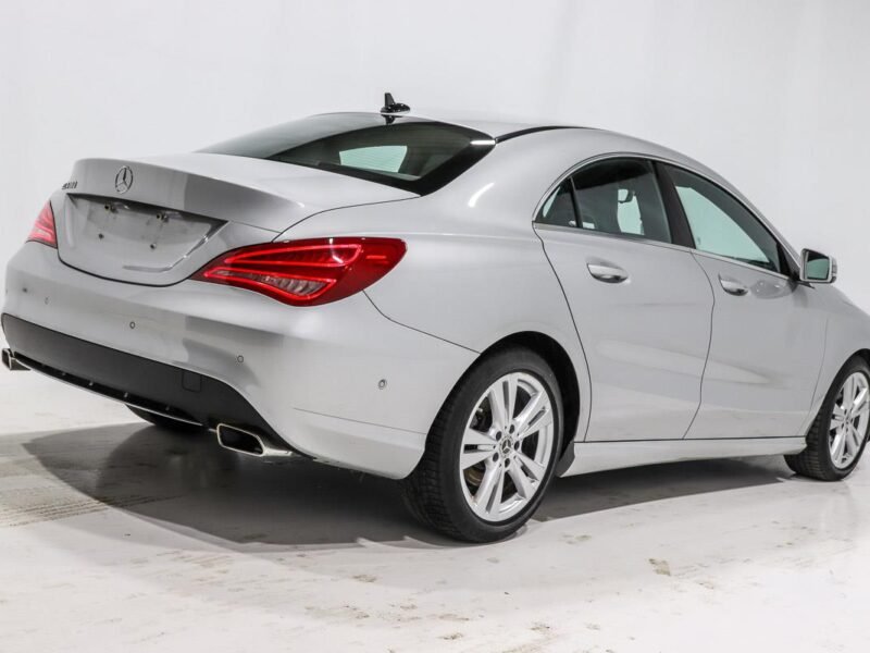 VENDUE/SOLD Mercedes-Benz CLA - 180 - URBAN XENON - CUIR - GPS - CAMERA - JA 17