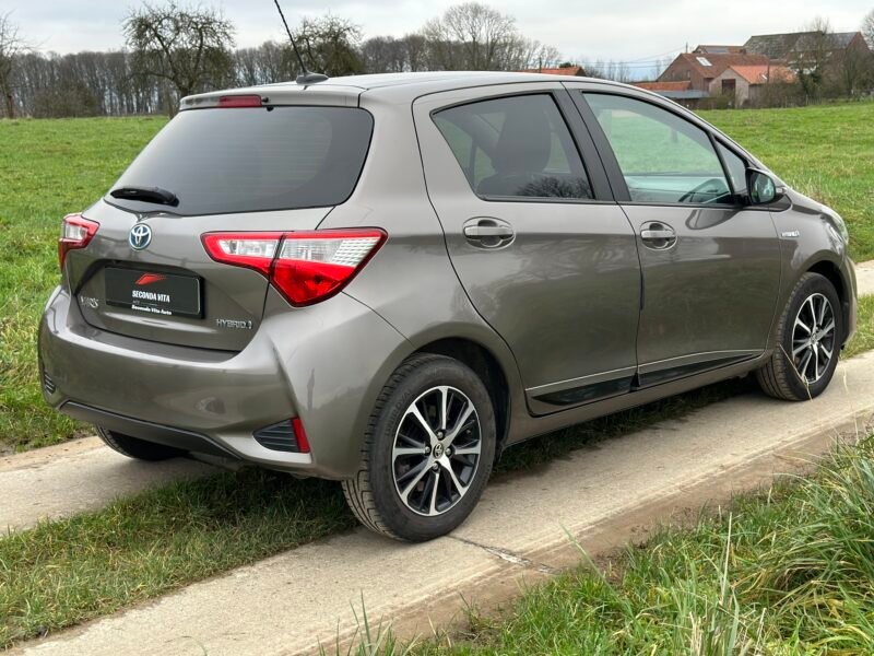 Toyota Yaris 1.5i VVT-i Hybrid Comfort E-CVT