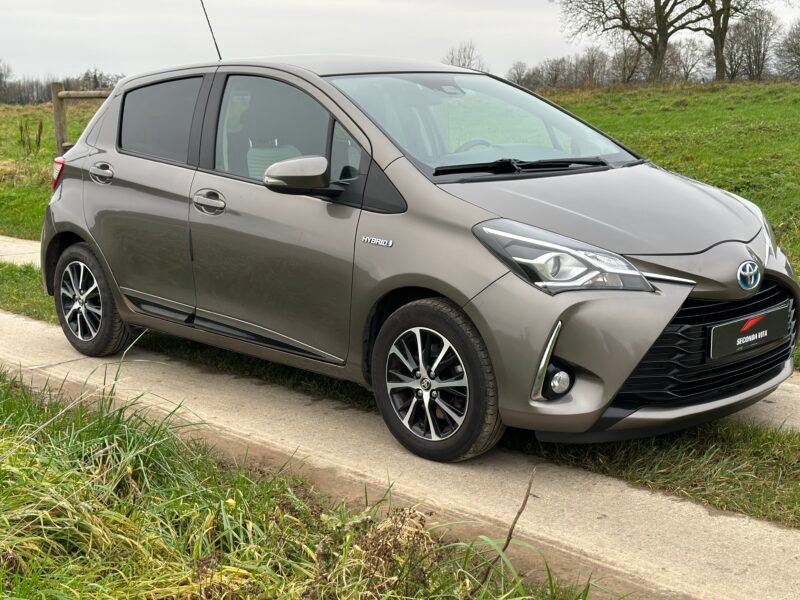 Toyota Yaris 1.5i VVT-i Hybrid Comfort E-CVT